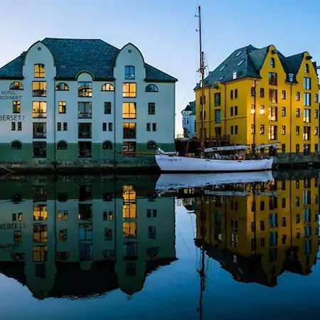 Szálloda Clarion Collection Bryggen Ålesund